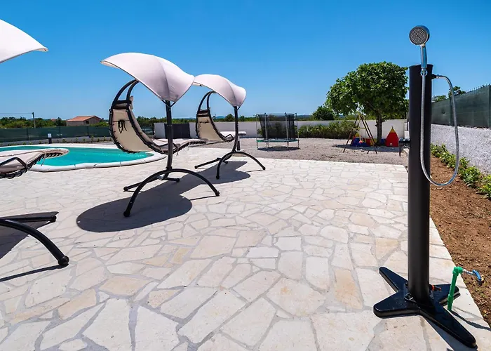 Vikendica In Zemunik Donji With Wifi Murvica (Zadar)